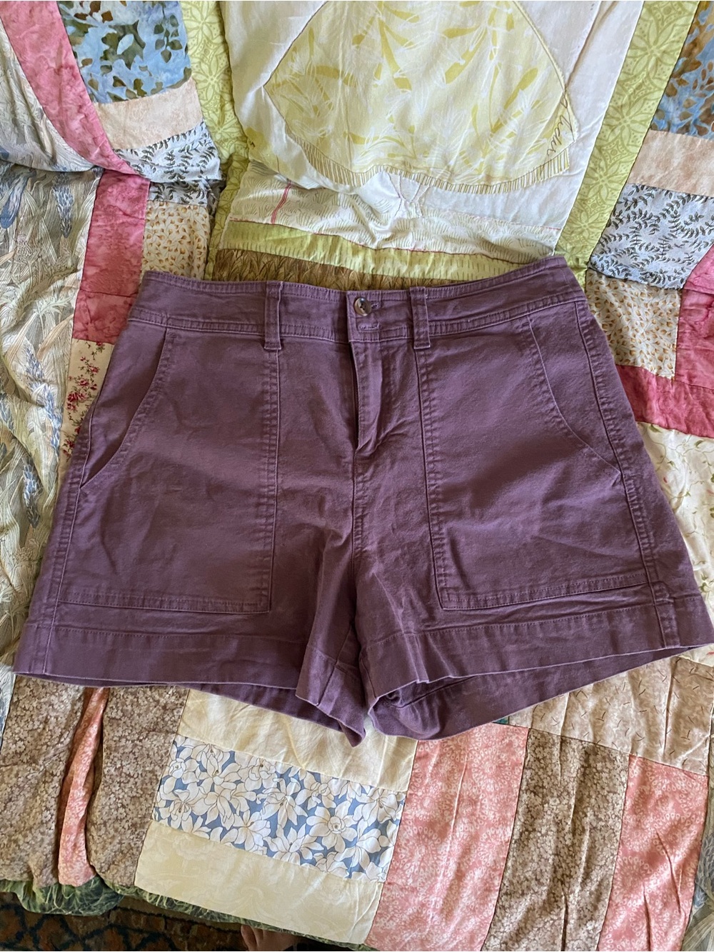 a new day plum chino Shorts size 10